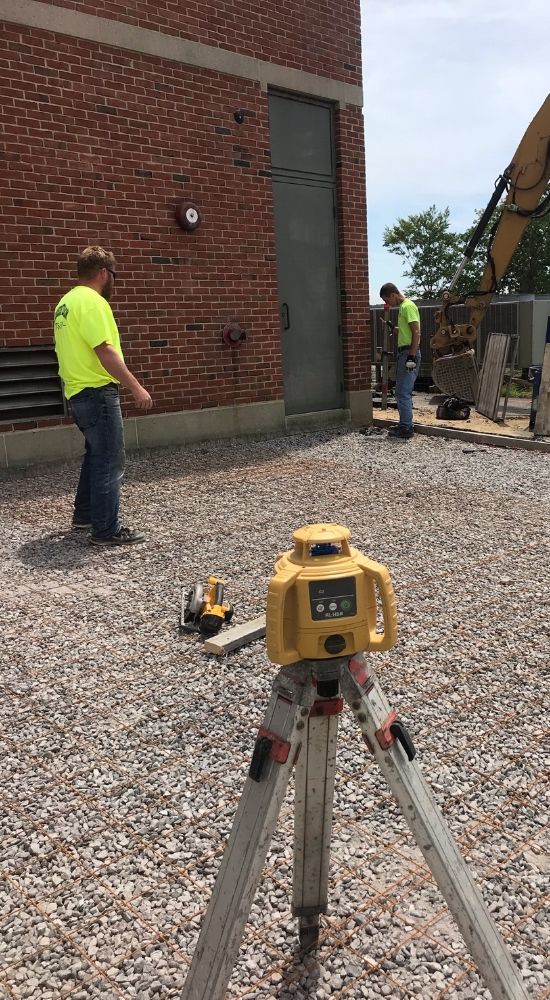 how-to-use-a-laser-level-for-beginners-for-grading-leveling-ground