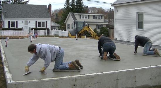 how-to-finish-concrete-smooth-by-using-a-steel-trowel-tips-tricks